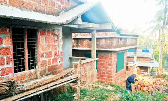 വെ​ള്ള​മി​ല്ല, വൈ​ദ്യു​തി​യി​ല്ല, റോ​ഡി​ല്ല