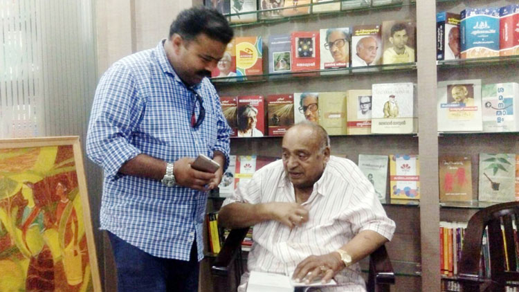 എം.​പി. വീ​രേ​ന്ദ്ര​കു​മാ​റി​െൻറ വി​യോ​ഗം  കു​ഞ്ഞ​ഹ​മ്മ​ദ് കോ​യ​ക്ക് തീ​രാ​ന​ഷ്​​ടം