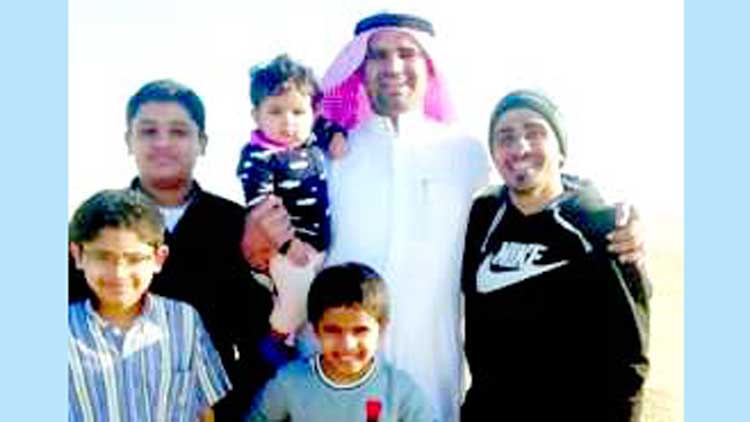 ഖ​ഫ്ജി​യി​ൽ​നി​ന്ന്​ ദ​മ്മാ​മി​ലേ​ക്ക് മു​ഹ​മ്മ​ദ്  അ​ൽ ഗാ​ത്വി​യു​ടെ കാ​ൽ​ന​ട യാ​ത്ര