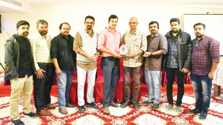 ഇ​ന്ത്യ​ൻ മീ​ഡി​യ ഫോ​റ​ം യാത്രയയപ്പ് നൽകി