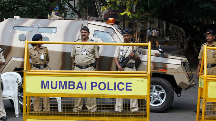 ജയ് ശ്രീറാം വിളിക്കാൻ ആവശ്യപ്പെട്ട് ടാക്സി ഡ്രൈവർക്ക് മർദനം