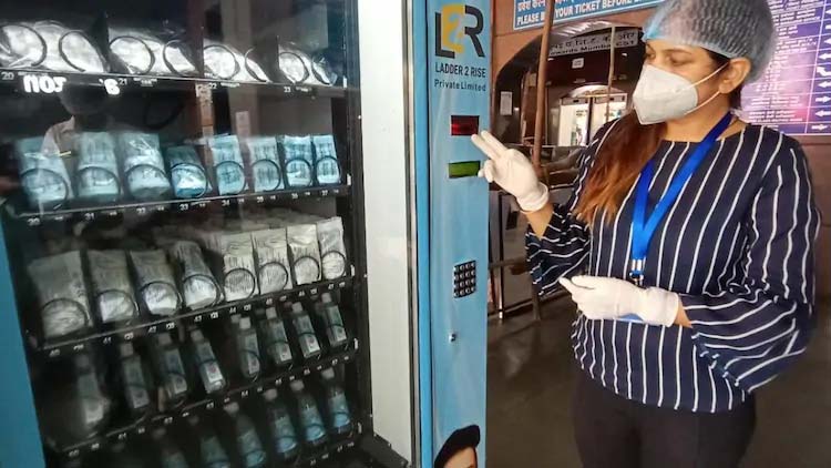 mumbai-railway-station