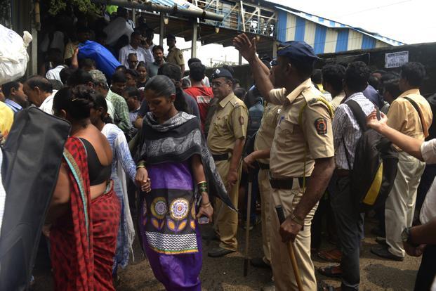 മുംബൈ ദുരന്തം വിളിച്ചു വരുത്തിയതെന്ന്​ ആക്ഷേപം