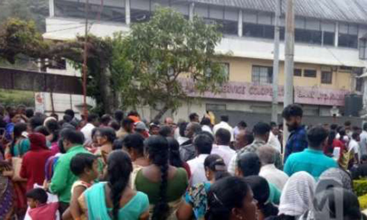 മോദിയുടെ 15 ലക്ഷം വന്നു;  വ്യാജപ്രചാരണത്തിൽ മൂന്നാർ ഹൈടെക്​ തപാൽ ഒാഫിസായി