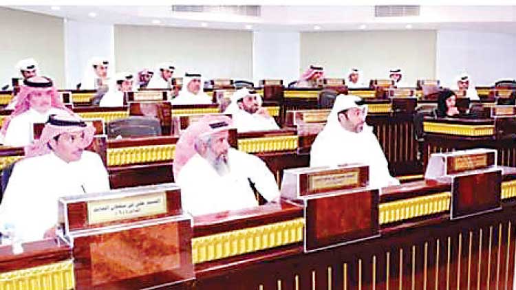 പാർപ്പിട കേന്ദ്രങ്ങളിൽ ലേബർ ക്യാമ്പുകൾക്ക് നിരോധനം :കേന്ദ്ര മുനിസിപ്പൽ കൗൺസിൽ വിശദീകരണം തേടി