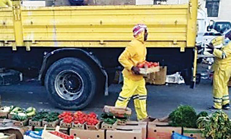 മു​നി​സി​പ്പ​ൽ പ​രി​ശോ​ധ​ന: ഫ​ർ​വാ​നി​യ​യി​ൽ  13 ക​ട​ക​ൾ പൂ​ട്ടി