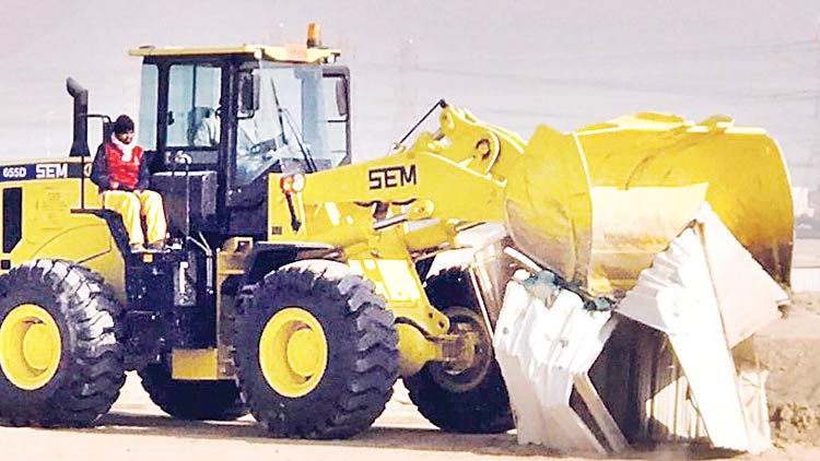 ജ​ഹ്​​റ​യി​ലും അ​ഹ്​​മ​ദി​യി​ലും  മു​നി​സി​പ്പ​ൽ പ​രി​ശോ​ധ​ന