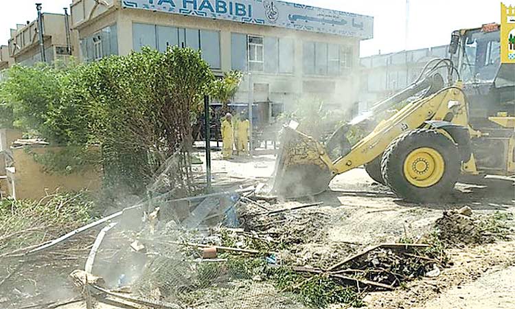 പൊതുസ്ഥലങ്ങളിലെ കൈയേറ്റം: ഒഴിപ്പിക്കൽ നടപടിയുമായി മുനിസിപ്പിലിറ്റി പൊതുസ്ഥലങ്ങളിലെ കൈയേറ്റം: ഒഴിപ്പിക്കൽ നടപടിയുമായി മുനിസിപ്പിലിറ്റി