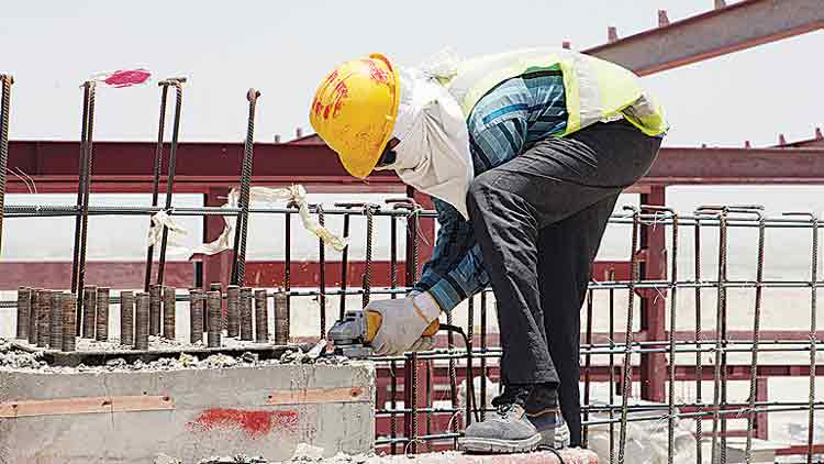 സ​ര്‍ക്കാ​ര്‍ ഭൂ​മി കൈ​യേ​റി പ്ര​വ​ര്‍ത്തി​ക്കു​ന്ന റ​സ്​​റ്റാ​റ​ൻ​റി​നെ​തി​രെ ന​ട​പ​ടി​