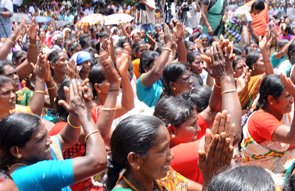 കണ്ണന്‍ ദേവനില്‍ ബോണസ് വിതരണം ഇന്ന്