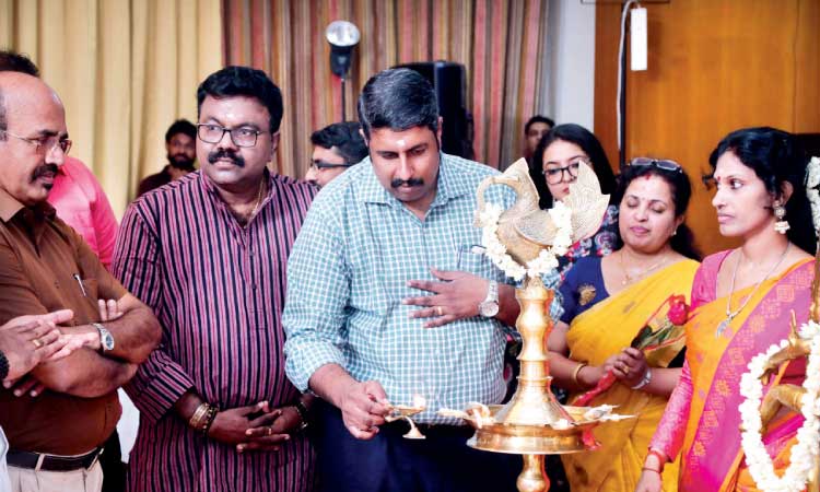 സം​ഗീ​ത ആ​ൽ​ബം ചി​ത്രീ​ക​ര​ണ ഉ​ദ്​​ഘാ​ട​നം