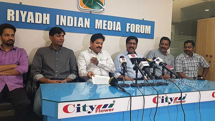 സ്​നേഹമാണ്​ ഏറ്റവും വലിയ  മാജിക്​ ^പ്രഫ. ഗോപിനാഥ്​ മുതുകാട്​