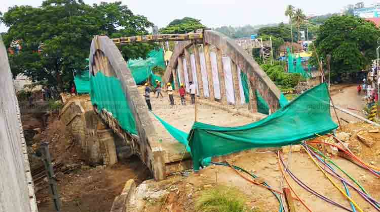 nagambadam-old-bridge