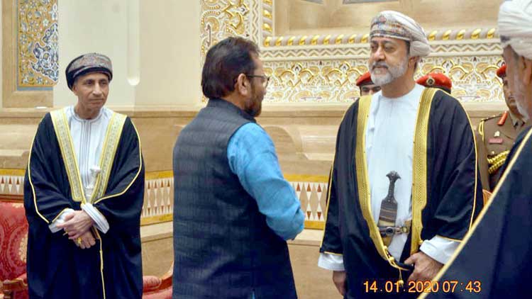 സുൽത്താ​െൻറ നിര്യാണം: അ​നു​ശോ​ച​ന​വു​മാ​യി  ഇ​ന്ത്യ​ൻ സം​ഘം മ​സ്​​ക​ത്തി​ൽ