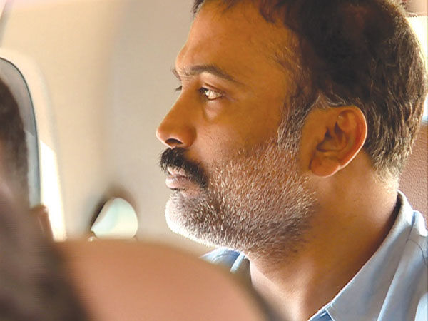 നാര്‍കോട്ടിക് ഉദ്യോഗസ്ഥന്‍ ചമഞ്ഞ് തട്ടിപ്പ്: പ്രതിയെ  ബംഗളൂരുവില്‍ എത്തിച്ച് തെളിവെടുത്തു