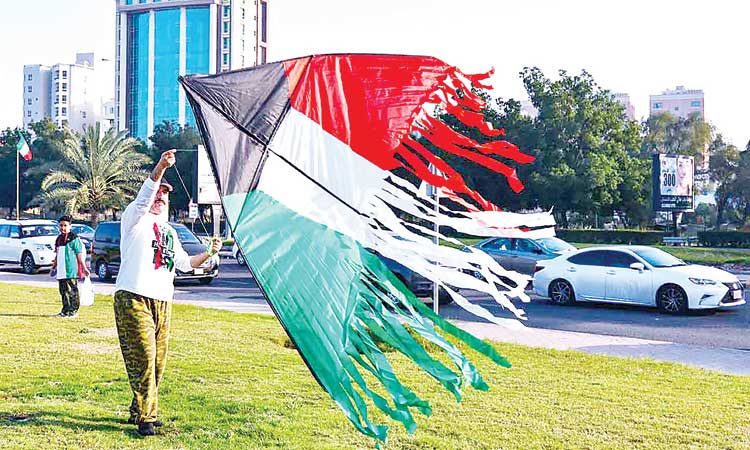 ദേ​ശീ​യദി​നം: ആ​ഘോ​ഷ​ത്തി​മി​ർ​പ്പി​ൽ കു​വൈ​ത്ത്​