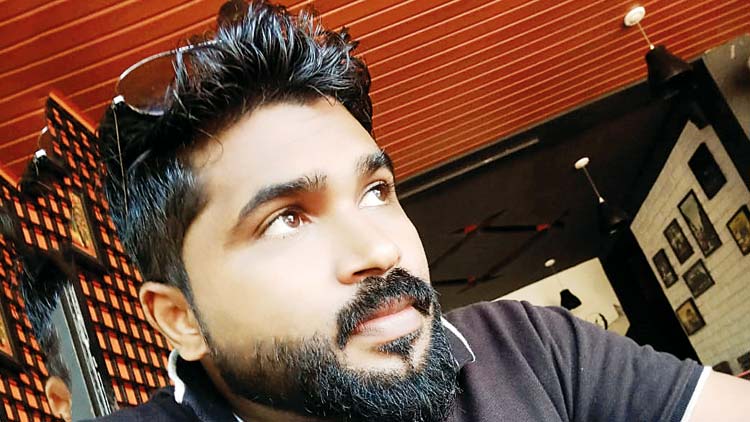 നവാസിൻെറ ജീവിതം  തകിടം മറിഞ്ഞ കഥ