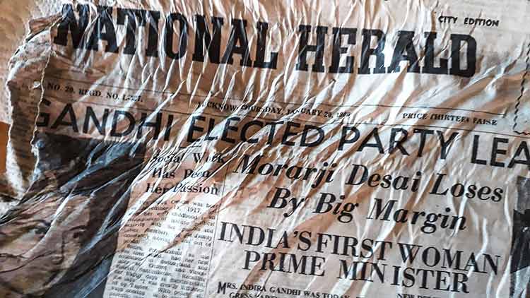 ആൽപ്​സ്​ ഇത്ര കാലം ഒളിപ്പിച്ച്​ വെച്ചിരുന്നു, ഇന്ദിര പ്രധാനമന്ത്രിയാകുമെന്ന തലക്കെട്ട്​