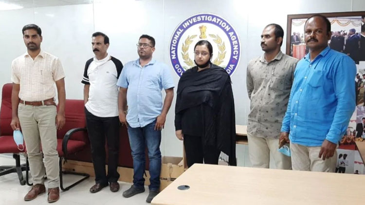 സ്വപ്​ന സുരേഷ്​ മുസ്ലിം?; പേര്​ മുംതാസ്​ ഇസ്​മായീൽ!