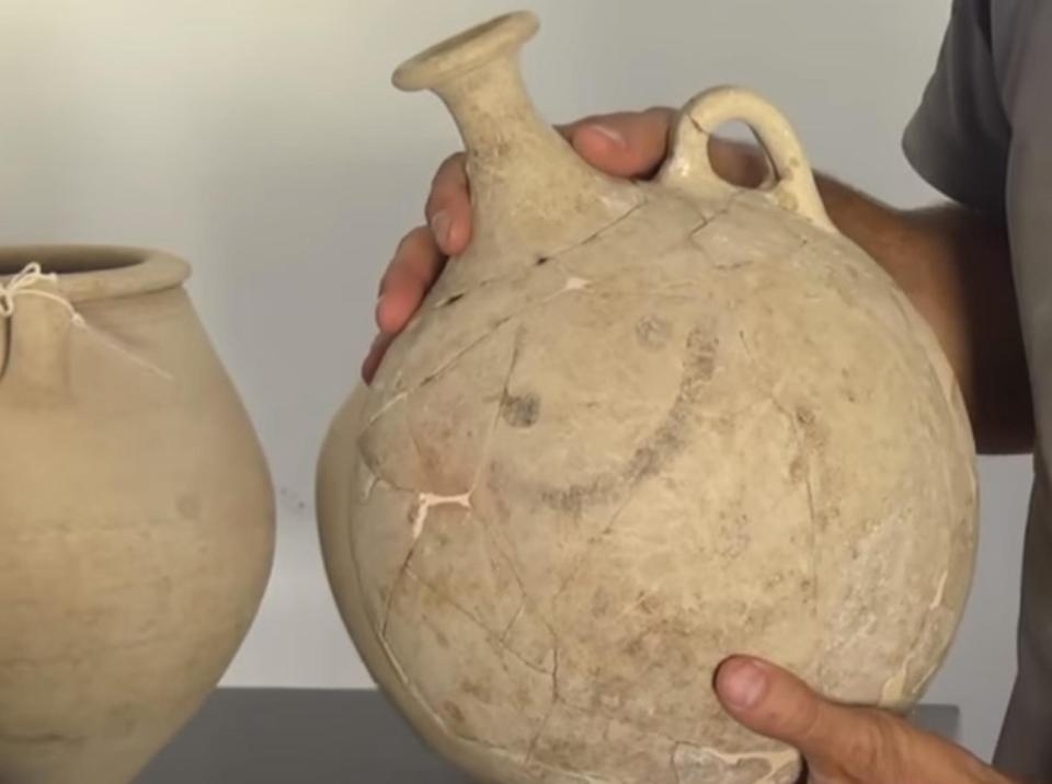 ബ്രിട്ടൻ ലോ​ക​ത്തെ ഏ​റ്റ​വും പ​ഴ​ക്കം ചെ​ന്ന ഇ​മോ​ജി ക​ണ്ടെ​ത്തി 