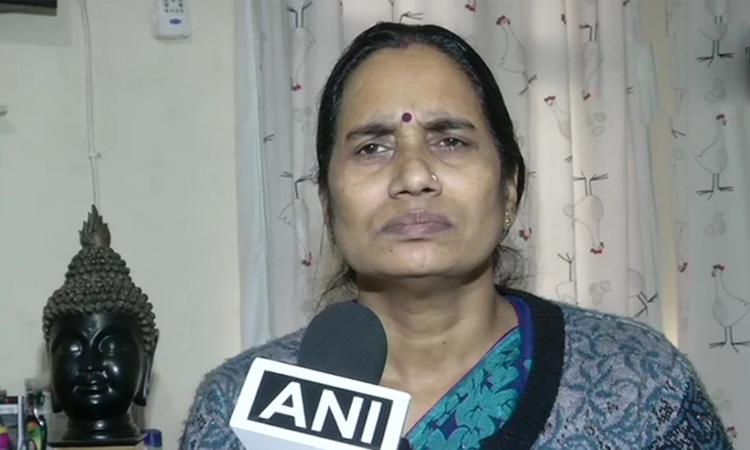 ഹൈദരാബാദ്​ ഏറ്റുമുട്ടൽ: നീതി നടപ്പാക്കി; പൊലീസിനെതിരെ നടപടിയെടുക്കരുതെന്ന്​​ നിർഭയയുടെ അമ്മ