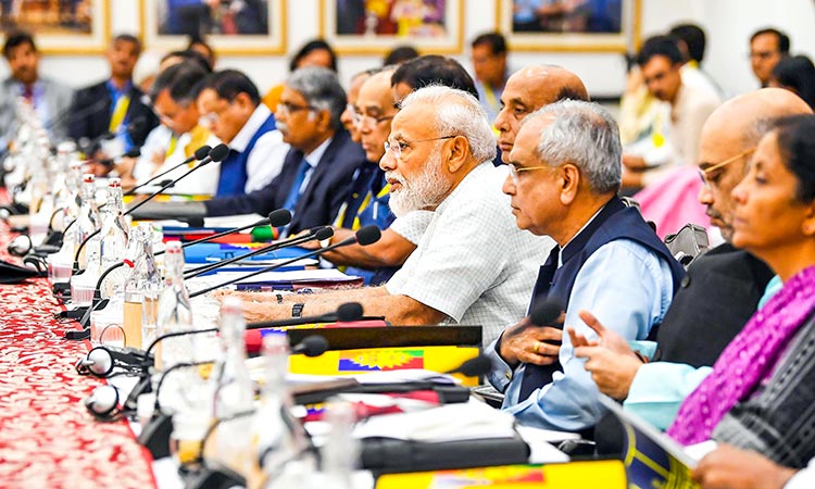 കാർഷിക പ്രതിസന്ധി പഠിക്കാൻ ഉന്നത സമിതി; ദു​​ര​​ന്ത സ​​ഹാ​​യ നി​​ധി​​യു​​ടെ മാ​​ന​​ദ​​ണ്ഡം പു​​തു​​ക്കും