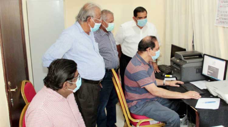 നോ​ർ​ക്ക കോ​വി​ഡ്​ ഹെ​ൽ​പ്​ ഡെ​സ്​​ക്കി​ൽ അ​ന്വേ​ഷ​ണ​ത്തി​ര​ക്ക്​