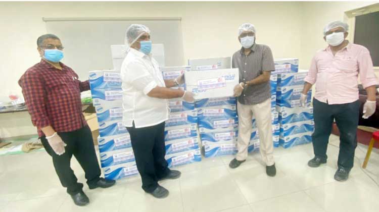 സ​ഹാ​യ​ങ്ങ​ൾ ഏ​കോ​പി​പ്പി​ച്ച്​ നോ​ർ​ക്ക ഹെ​ൽ​പ് ഡെ​സ്ക്