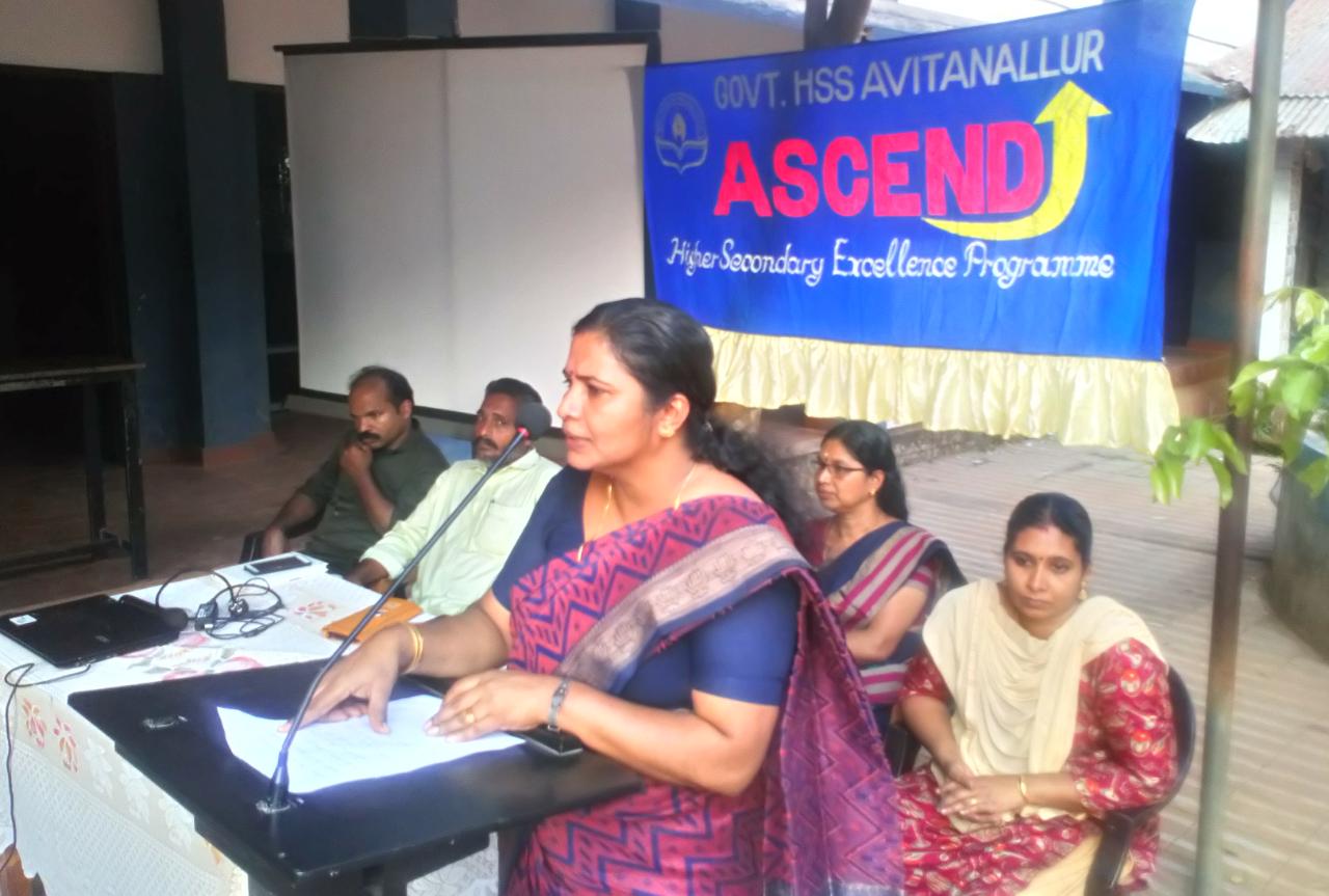 രാത്രികാല ക്ലാസുകൾ തുടങ്ങി