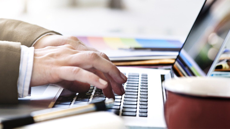 വി​ദേ​ശി​ക​ളു​ടെ ത​സ്തി​ക മാ​റ്റ​ത്തി​ന്  യോ​ഗ്യ​താ​പ​രീ​ക്ഷ നി​ർ​ബ​ന്ധ​മാ​ക്കു​ന്നു