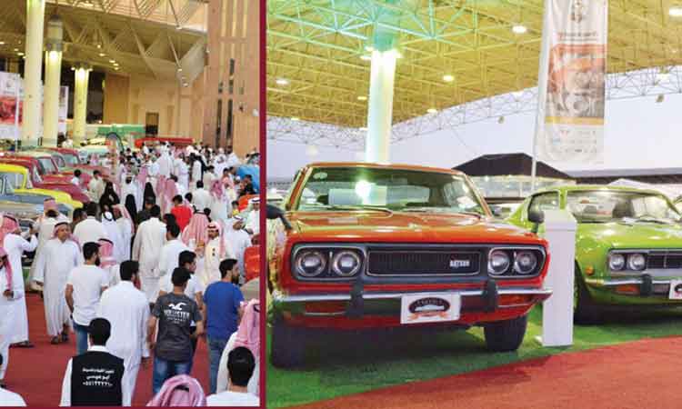 ബുറൈദയിൽ പഴയ കാറുകളുടെ പ്രദർശനം