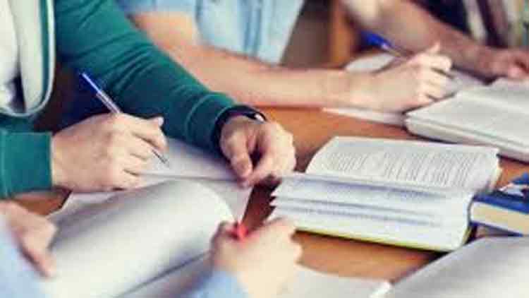 ദാർസൈത്ത് സ്കൂൾ:  മൂ​ന്നാം ഭാ​ഷ ഒ​ഴി​വാ​ക്കി​യ വി​ഷ​യം ശ്ര​ദ്ധ​യി​ൽ പെ​ട്ട​താ​യി അ​ധി​കൃ​ത​ർ