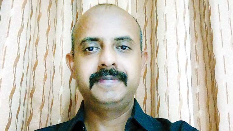 ഹൃ​ദ​യാ​ഘാ​തം; എ​റ​ണാ​കു​ളം സ്വ​ദേ​ശി നി​ര്യാ​ത​നാ​യി