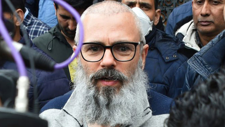 അമ്മാവ​െൻറ ഖബറടക്കത്തിന് ആൾക്കൂട്ടത്തെ ഒഴിവാക്കി; ഉമർ അബ്ദുല്ലയെ അഭിനന്ദിച്ച് മോദി