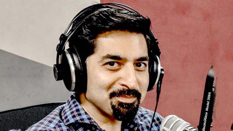 പ​ഠ​ന​ത്തി​ന് ഇ​നി പ​ണം ത​ട​സ്സ​മാ​കി​ല്ല