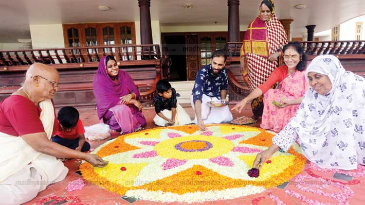ഓണക്കാലം സുരക്ഷിതമാക്കാം; മുൻകരുതൽ നിർദേശവുമായി പൊലീസ്