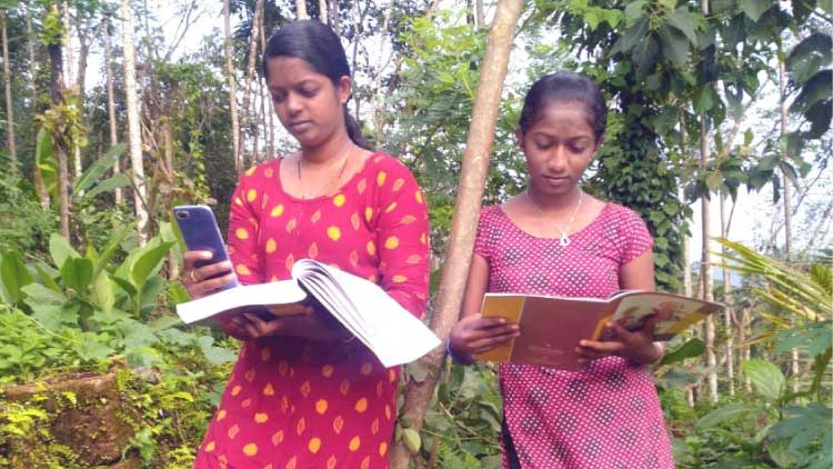 ‘‘നെറ്റ്​വർക്കില്ല; ഓൺലൈനിൽ പഠിക്കണമെങ്കിൽ മലമടക്കിലും മരക്കൊമ്പിലും കയറണം’’