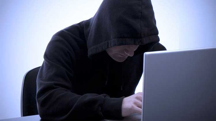 ഗ​ൾ​ഫി​ലെ പ്ര​മു​ഖ ക​മ്പ​നി​ക​ളു​ടെ പേ​രി​ൽ തൊ​ഴി​ൽ ത​ട്ടി​പ്പ് വ്യാ​പ​കം