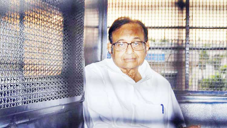 പി. ​ചി​ദം​ബ​രം ‘കാ​ഫ്ക​യെ​സ്​​ക്​’ ഇ​ര​യോ?