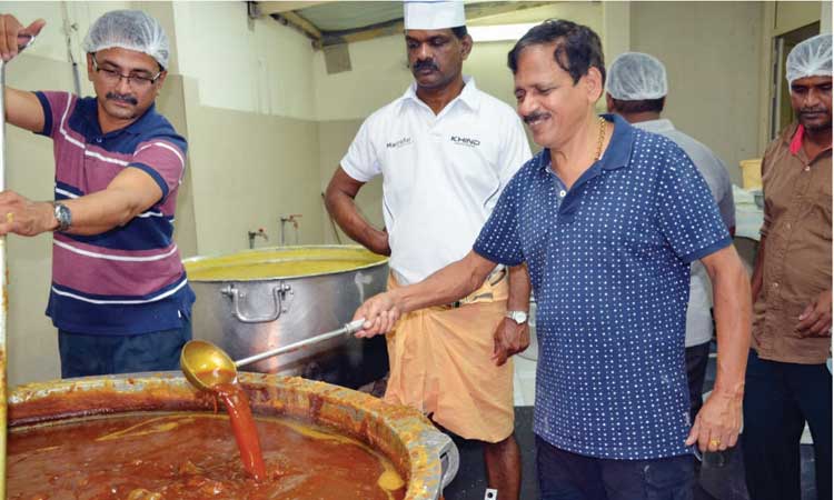 പി.എസ്​.സി പരീക്ഷയെഴുതി മടു​ത്തപ്പോൾ  പാചക രംഗത്തേക്ക്​ ഇറങ്ങി