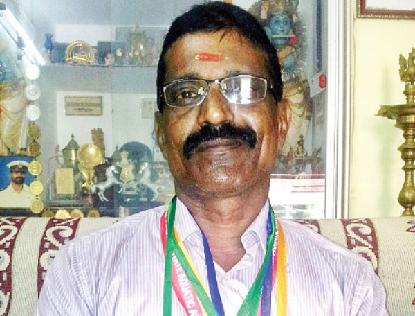 പെരുങ്കളം മണികണ്ഠന് നീന്തല്‍ മാസ്റ്റേഴ്സില്‍ സ്വര്‍ണം