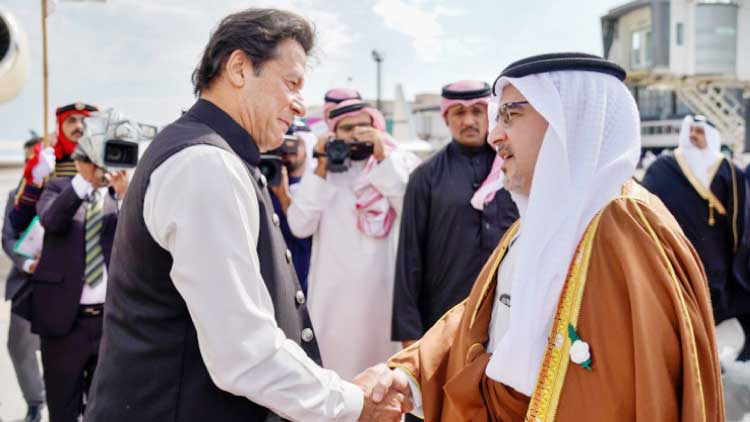 പാ​കി​സ്​​താ​ൻ പ്ര​ധാ​ന​മ​ന്ത്രി ബ​ഹ്​​റൈ​നി​ൽ