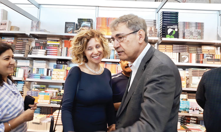 ഭരണാധികാരികൾ ഏകാധിപതികളാകു​േമ്പാൾ  ജനം വായനയിലേക്ക്​ തിരിയുന്നു -ഒാർഹാൻ പാമുക്​​