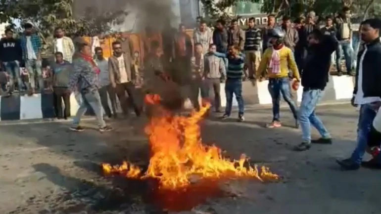 പൗരത്വ ബില്ലിനെതിരെ അസമിൽ പ്രതിഷേധം ശക്തം