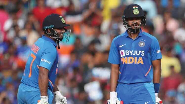 ഓ​വ​റി​ൽ 31 റ​ൺ​സ്​; സ​ചി​ൻ-​ജ​ദേ​ജ​യെ ക​ട​ന്ന്​ അ​യ്യ​ർ -പ​ന്ത്​ കൂ​ട്ടു​കെ​ട്ട്​