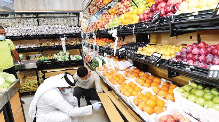 അൽ ശീഹാനിയയിലെ കടകളിൽ കർശന പരിശോധന