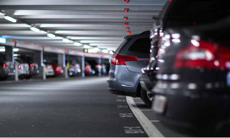 പാ​ർ​ക്കി​ങ്​ പ്ര​ശ്​​നം ഗു​രു​ത​രം: സ​ർ​ക്കാ​ർ ഇ​ട​പെ​ട​ണ​മെ​ന്ന്​  റി​യ​ൽ എ​സ്​​റ്റേ​റ്റ്​ യൂ​നി​യ​ൻ