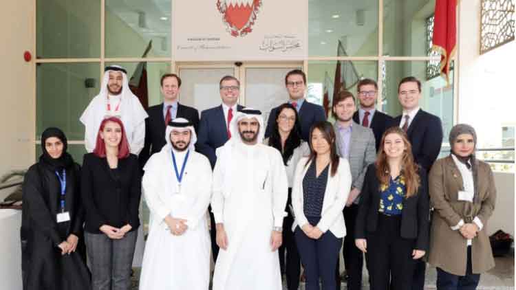 അ​മേ​രി​ക്ക​ന്‍ കോ​ണ്‍ഗ്ര​സ് അം​ഗ​ങ്ങ​ള്‍ക്ക് സ്വീ​ക​ര​ണം