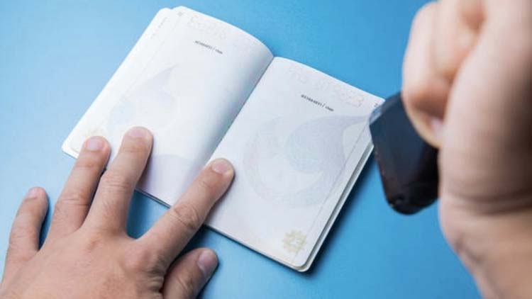 ആ​റു വ​ർ​ഷ​ത്തി​നി​ടെ കു​വൈ​ത്ത്​ 36000 ഇ​ന്ത്യ​ക്കാ​രെ നാ​ടു​ക​ട​ത്തി