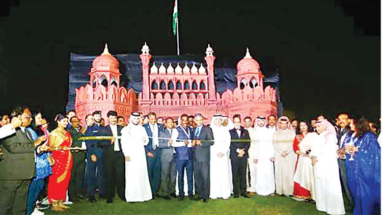 വൈവിധ്യങ്ങളുടെ നിറച്ചാർത്തിൽ പാസേജ് ടു ഇന്ത്യ; സാംസ്കാരികോത്സവം ശ്രദ്ധേയമായി